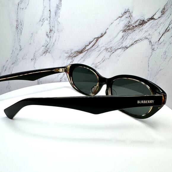 New Burberry Sunglasses Black Vintage Check Oval Gold Logo Womens New BURBERRY - Picture 14 of 16
